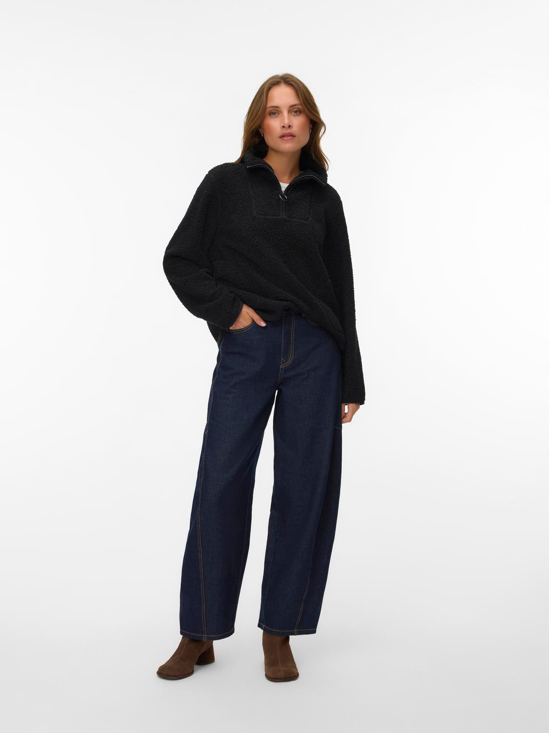model_shot-front